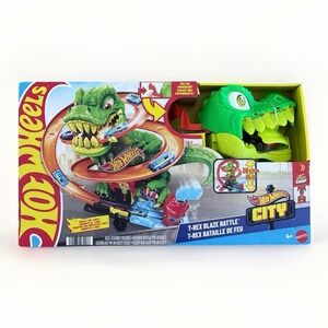 Hot Wheels Toy Car Track Set, City T-Rex Blaze Battle Playset & 1:64 Scale Die-C